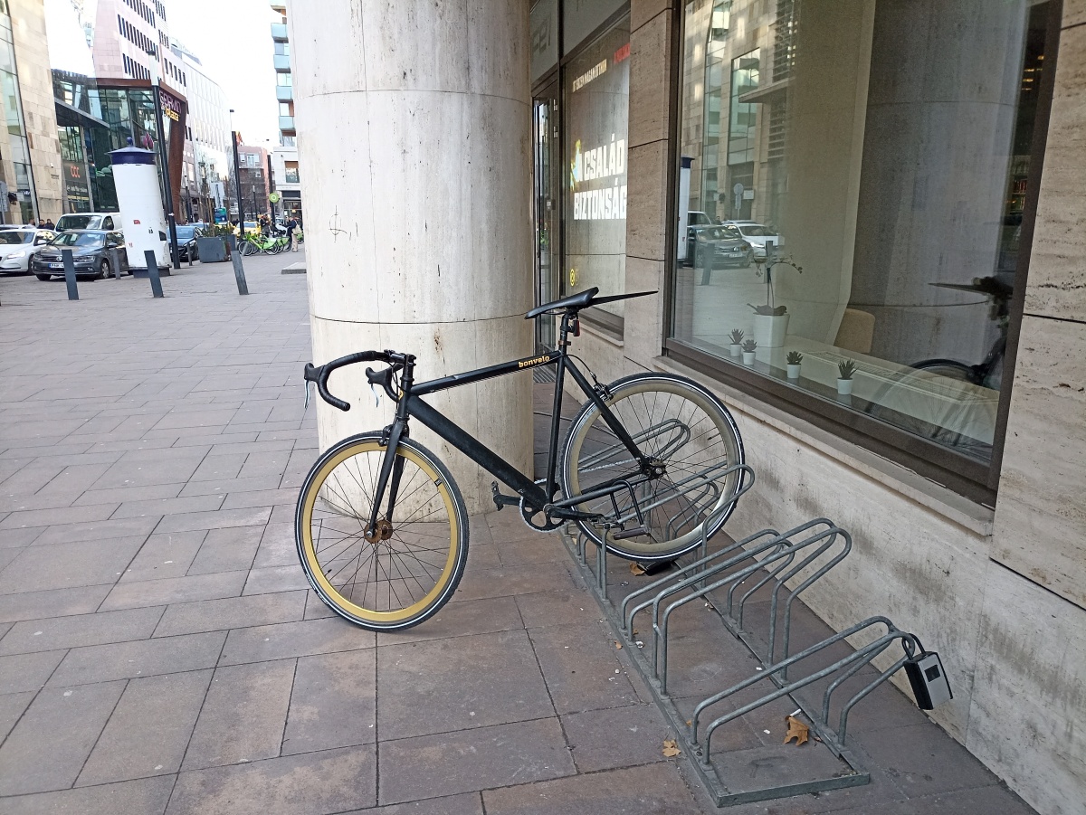 Szkiców więcej niż notek